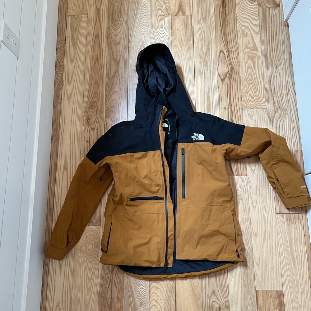 North Face waterproof ski jacket women’s size large